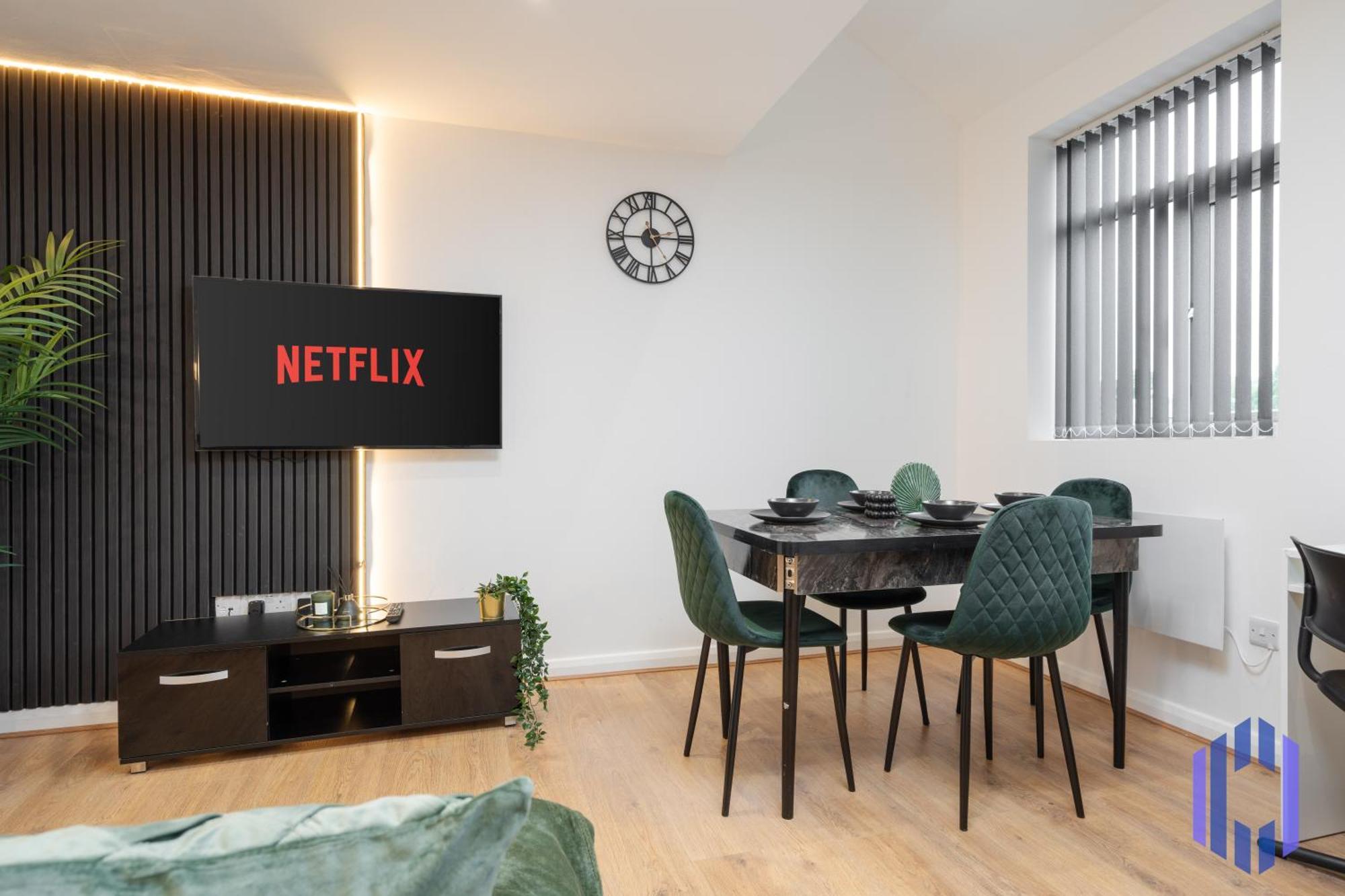 Apartamento Sophisticated & Stylish Flat Near Airport - Sleeps 9 *